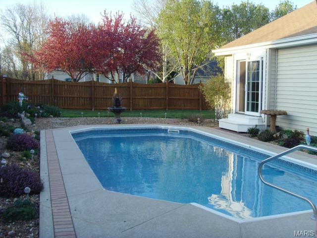 203 Surrey Ct, O'fallon, MO 63366 photo 25