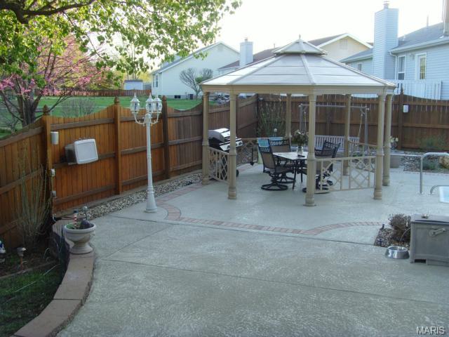 203 Surrey Ct, O'fallon, MO 63366 photo 24