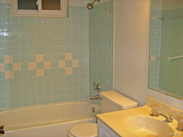 956 Chestnut Ridge Rd, Ballwin, MO 63021 photo 14