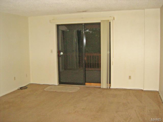 956 Chestnut Ridge Rd, Ballwin, MO 63021 photo 13