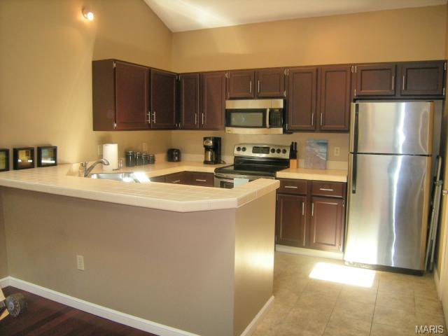 14 Hemingway Ct, Weldon Spring, MO 63304 photo 6