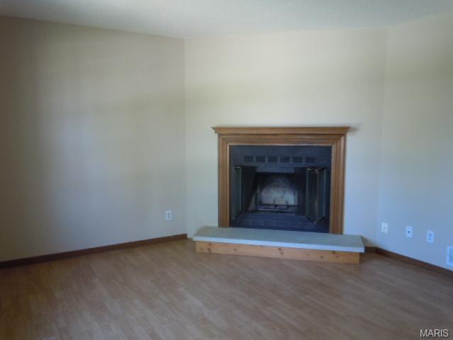 1336 Sunview Dr, O'fallon, MO 63366 photo 2