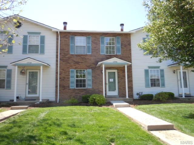 1336 Sunview Dr, O'fallon, MO 63366 photo 1