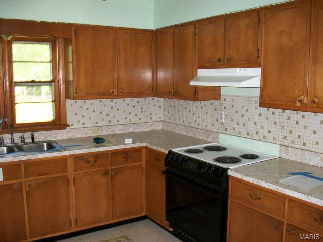 441 Vine St, O'fallon, MO 63366 photo 2
