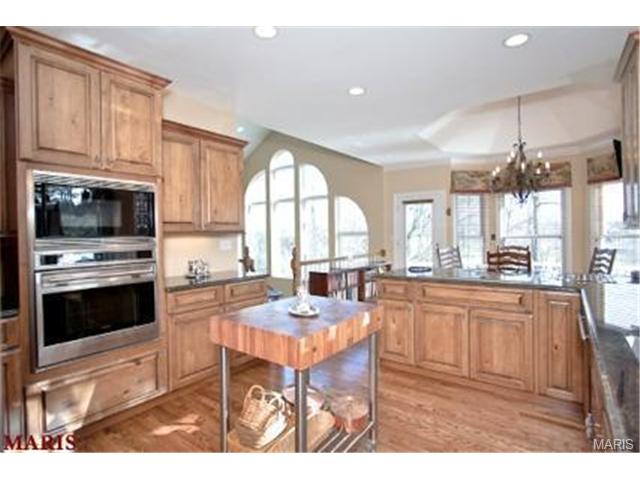 973 Whitmoor Dr, Weldon Spring, MO 63304 photo 8