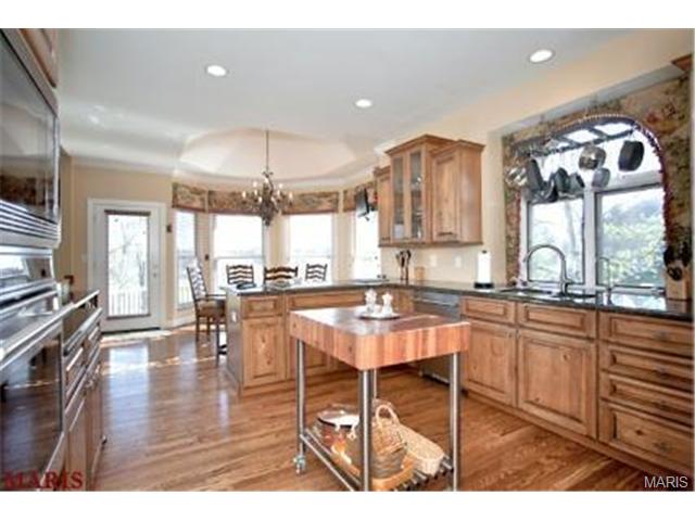 973 Whitmoor Dr, Weldon Spring, MO 63304 photo 7