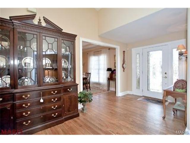 973 Whitmoor Dr, Weldon Spring, MO 63304 photo 2