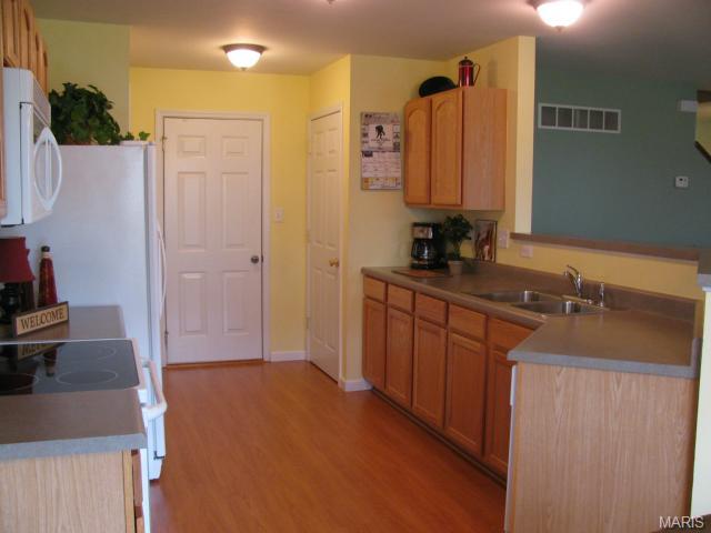 307 Wild Oak Dr, O'fallon, MO 63368 photo 9
