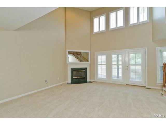 605 Hawk Run Dr, O'fallon, MO 63368 photo 3