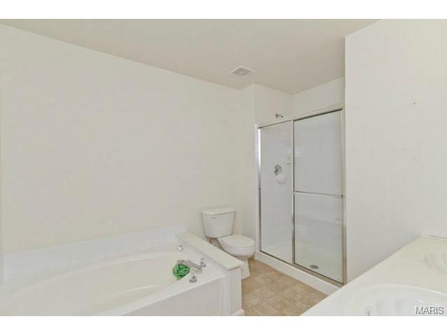 605 Hawk Run Dr, O'fallon, MO 63368 photo 23