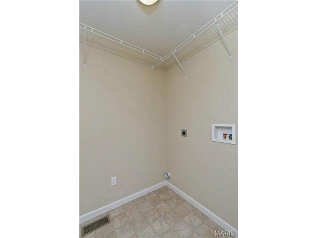 605 Hawk Run Dr, O'fallon, MO 63368 photo 16