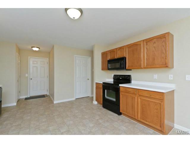 605 Hawk Run Dr, O'fallon, MO 63368 photo 14
