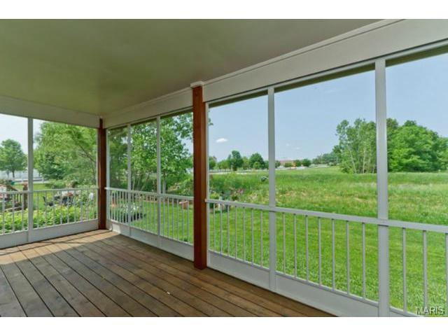 605 Hawk Run Dr, O'fallon, MO 63368 photo 5