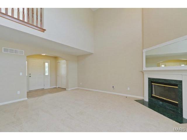 605 Hawk Run Dr, O'fallon, MO 63368 photo 4