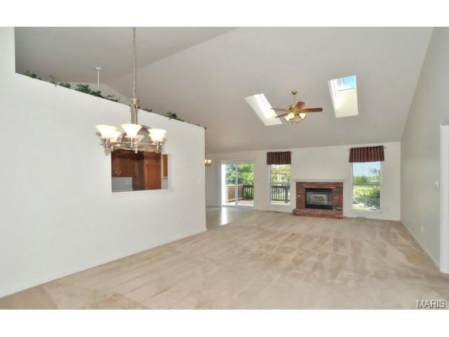 503 Galway Dr, O'fallon, MO 63366 photo 4