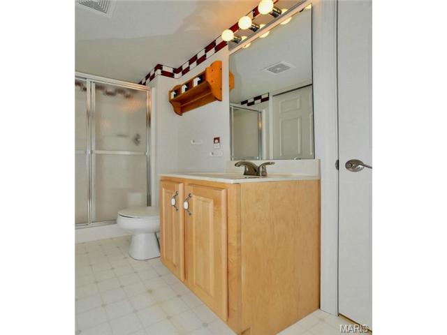 503 Galway Dr, O'fallon, MO 63366 photo 16