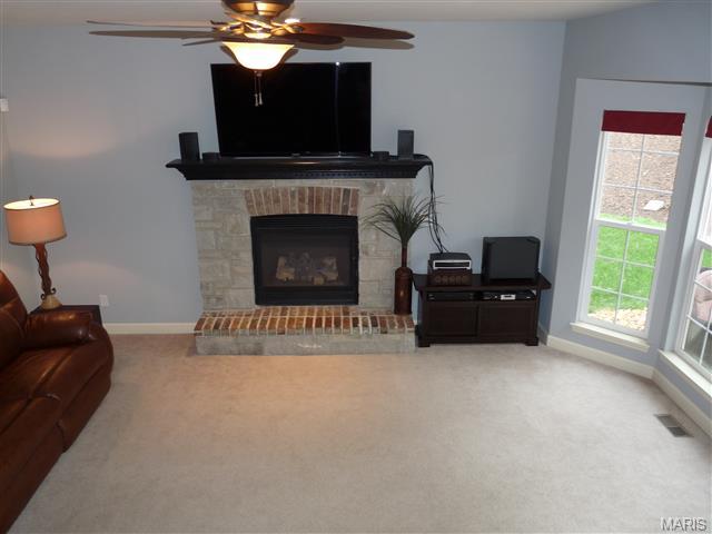 201 Centennial Dr, O'fallon, MO 63368 photo 7