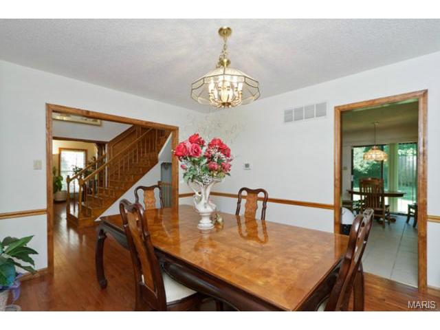 927 Hemingway, Weldon Spring, MO 63304 photo 9