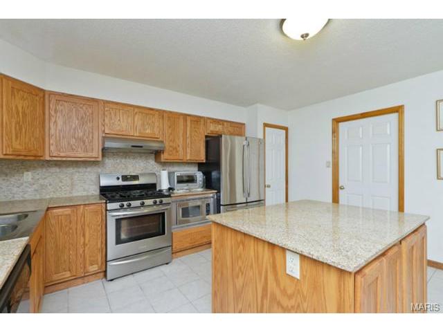 927 Hemingway, Weldon Spring, MO 63304 photo 14