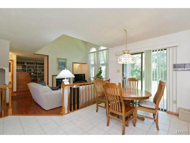 927 Hemingway, Weldon Spring, MO 63304 photo 12