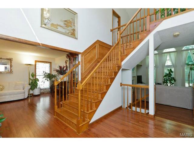 927 Hemingway, Weldon Spring, MO 63304 photo 2