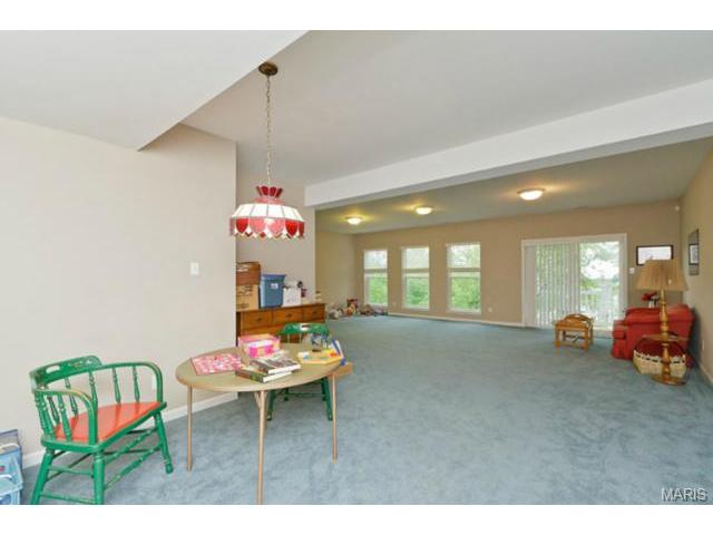 1302 Pine Bluff Dr, Saint Charles, MO 63304 photo 25