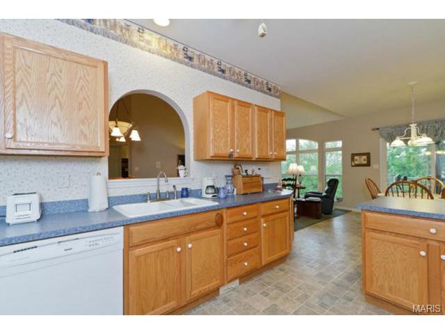 1302 Pine Bluff Dr, Saint Charles, MO 63304 photo 12