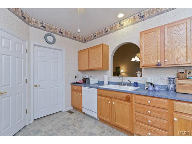 1302 Pine Bluff Dr, Saint Charles, MO 63304 photo 13