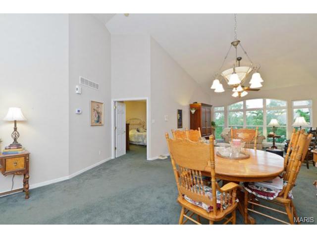 1302 Pine Bluff Dr, Saint Charles, MO 63304 photo 3