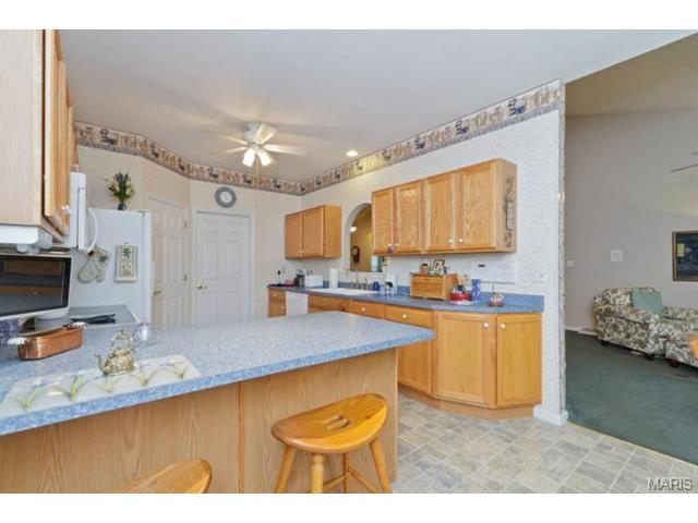 1302 Pine Bluff Dr, Saint Charles, MO 63304 photo 10