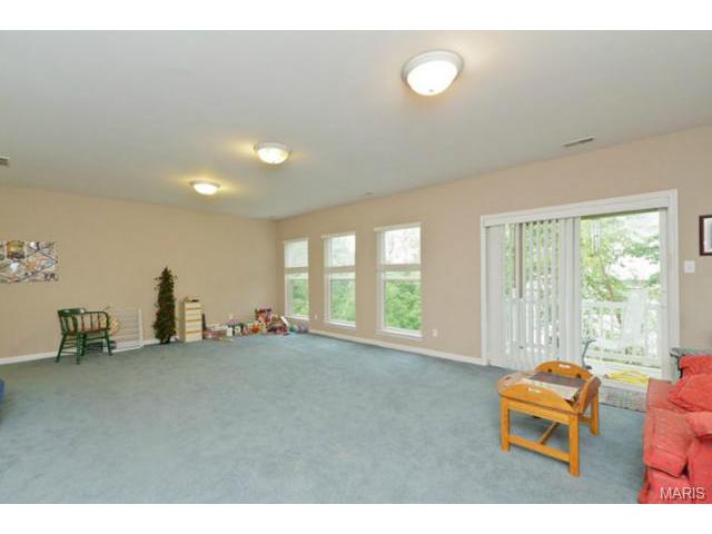 1302 Pine Bluff Dr, Saint Charles, MO 63304 photo 23