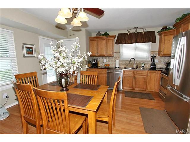 6412 Sprucefield Dr, O'fallon, MO 63368 photo 7