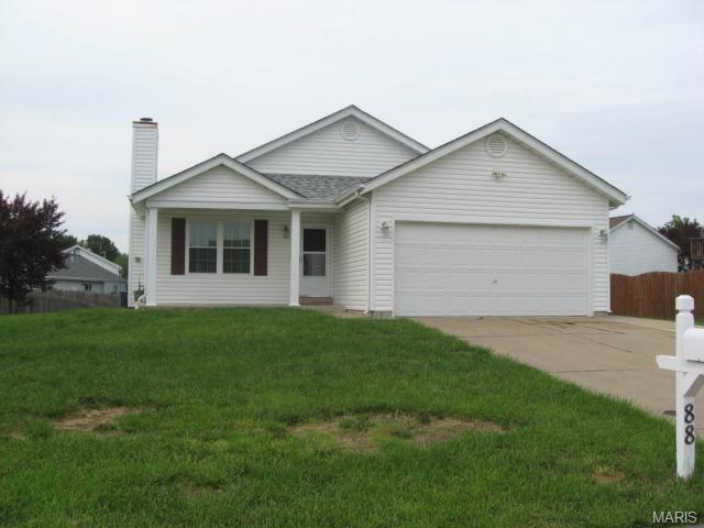 88 Mallard Pointe Dr, O'fallon, MO 63368 photo 2