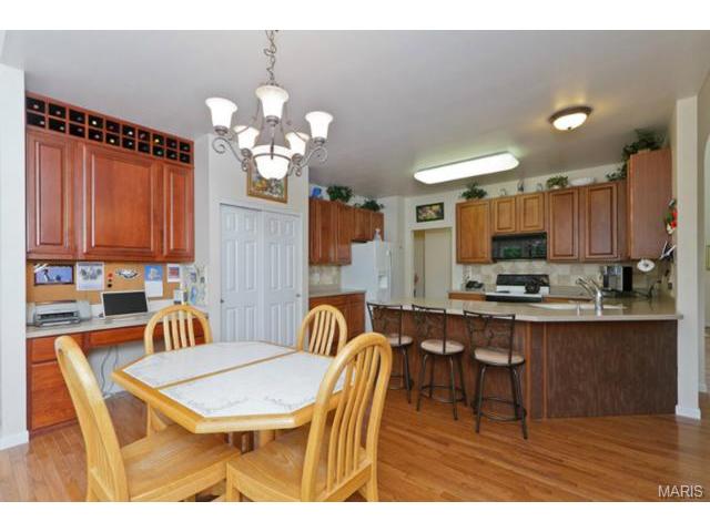 704 Sunset Hills Dr, O'fallon, MO 63366 photo 9