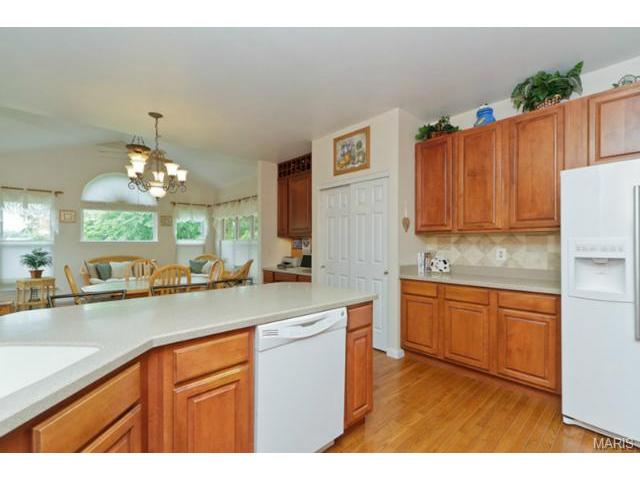704 Sunset Hills Dr, O'fallon, MO 63366 photo 11