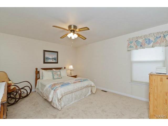 704 Sunset Hills Dr, O'fallon, MO 63366 photo 17