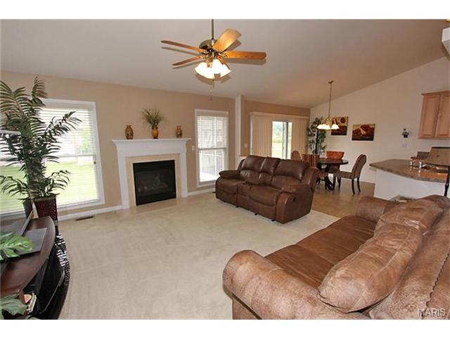 264 Crystal Rdg, O'fallon, MO 63366 photo 5