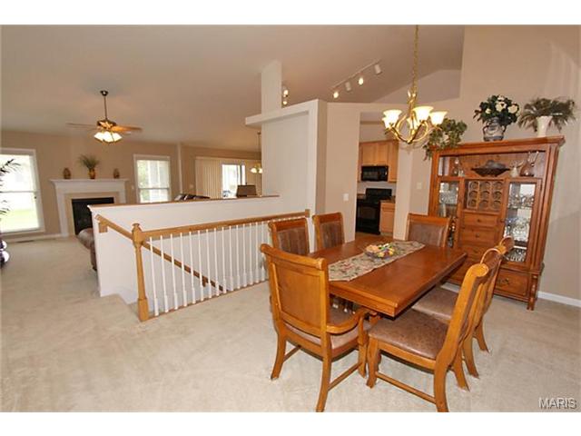 264 Crystal Rdg, O'fallon, MO 63366 photo 4