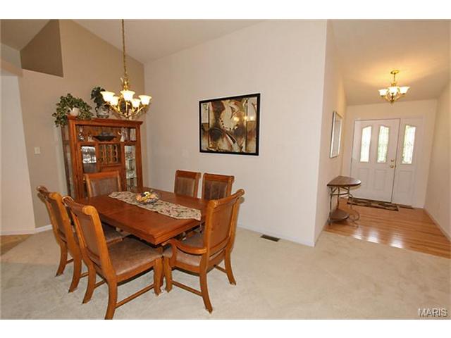 264 Crystal Rdg, O'fallon, MO 63366 photo 3