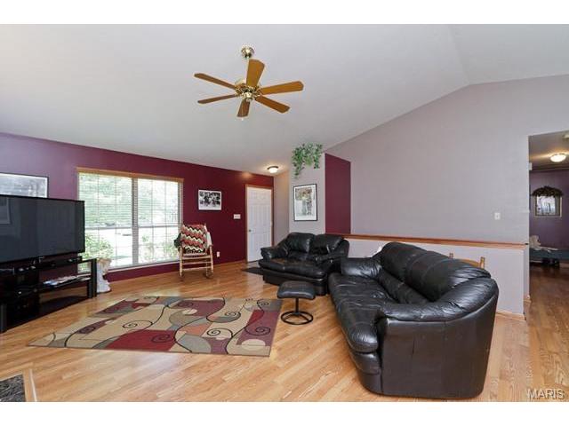838 Whispering Rock, O'fallon, MO 63366 photo 8