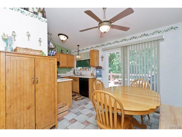 838 Whispering Rock, O'fallon, MO 63366 photo 5
