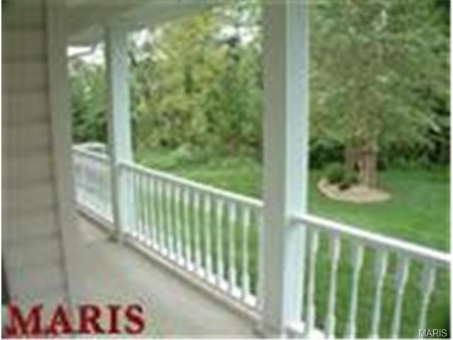 2905 Post Glen Ct, O'fallon, MO 63368 photo 3