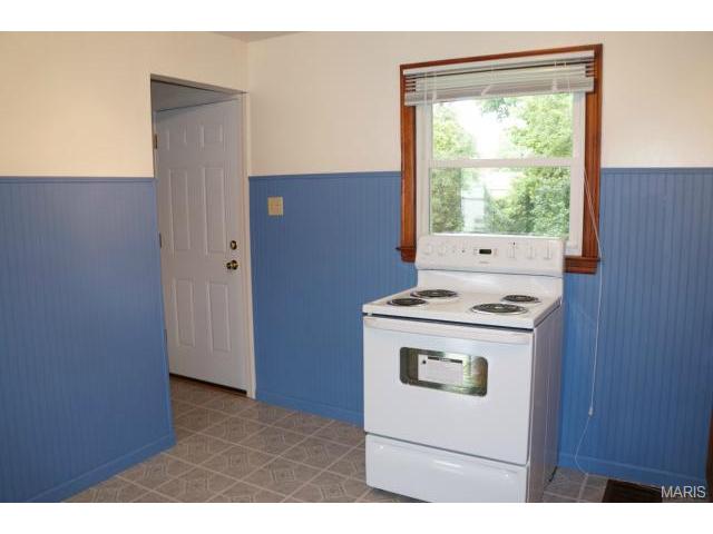 903 Spring Dr, Saint Charles, MO 63301 photo 7