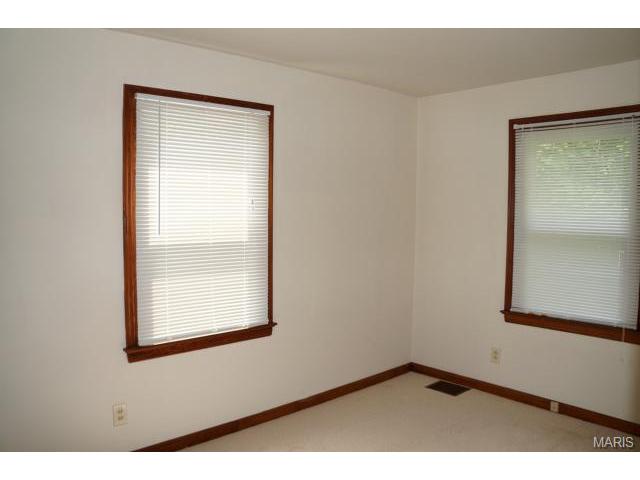 903 Spring Dr, Saint Charles, MO 63301 photo 8