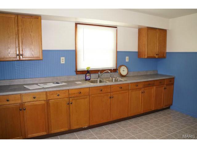903 Spring Dr, Saint Charles, MO 63301 photo 6