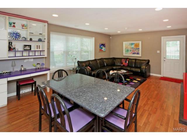 6 Crosswinds Dr, Olivette, MO 63132 photo 4