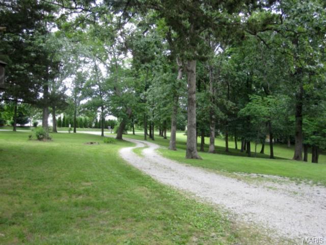 2 Country Rd, O'fallon, MO 63368 photo 4