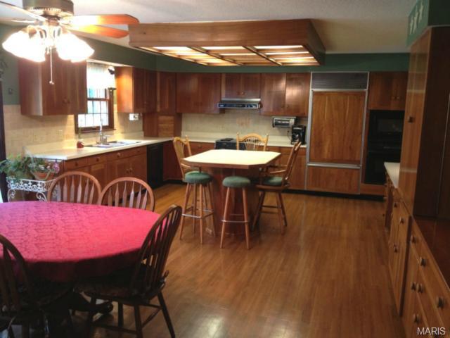 2 Country Rd, O'fallon, MO 63368 photo 6