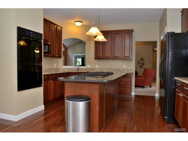 301 Avanti Ct, O'fallon, MO 63368 photo 4