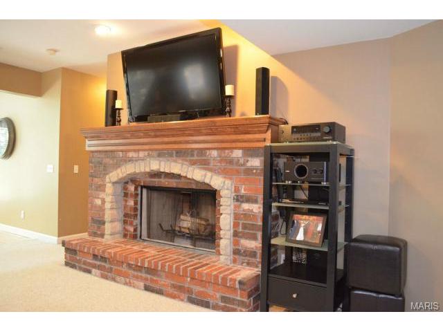 301 Avanti Ct, O'fallon, MO 63368 photo 3